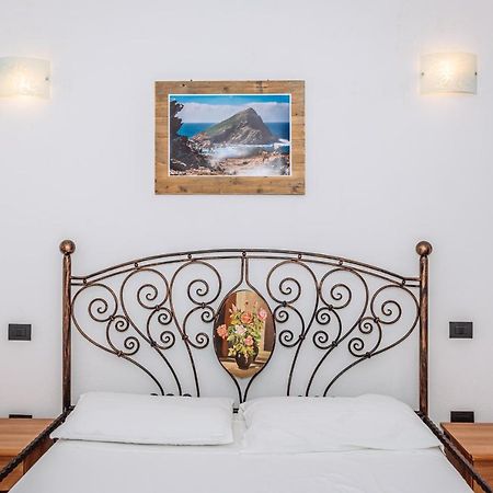 Casa Vacanze Maestrale - By Faendho Porto Torres Kültér fotó