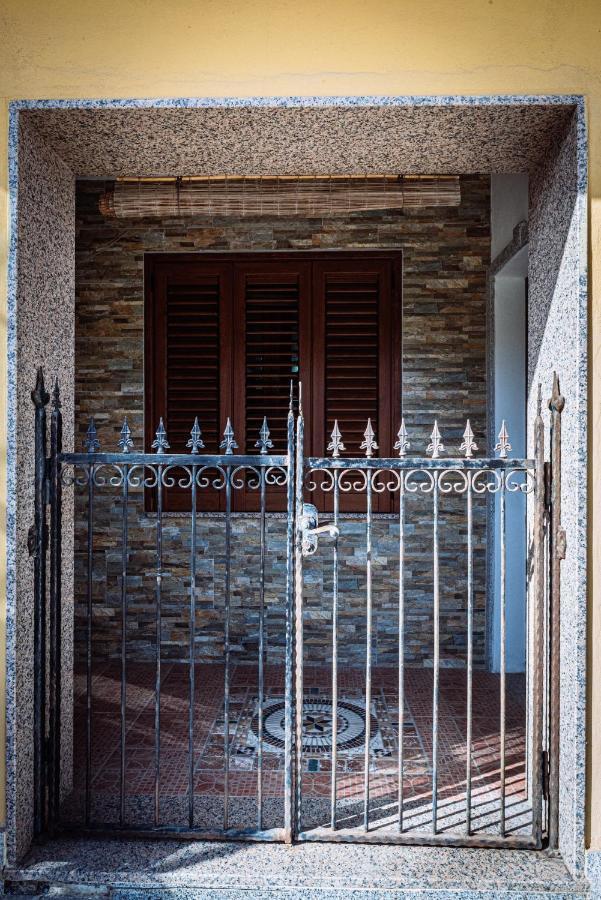 Casa Vacanze Maestrale - By Faendho Porto Torres Kültér fotó